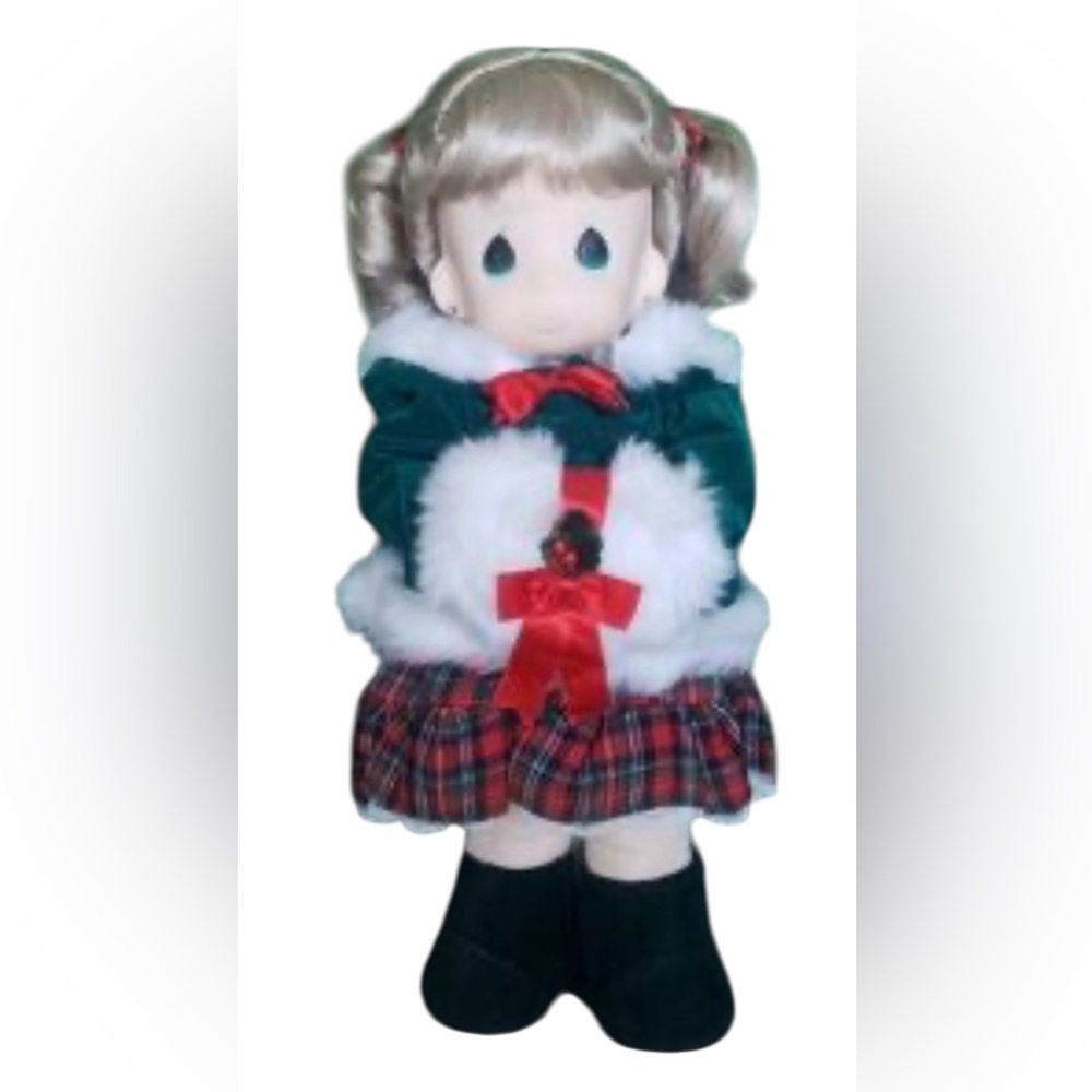Vintage Precious Moments Holiday Plush Girl Doll in Green & Red Plaid Outfit NWT